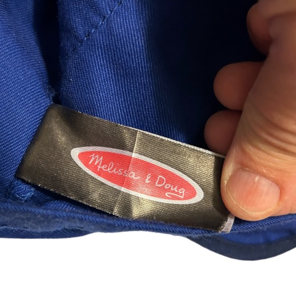 Melissa and Doug police uniform size 3-6 - Picture 2 of 10